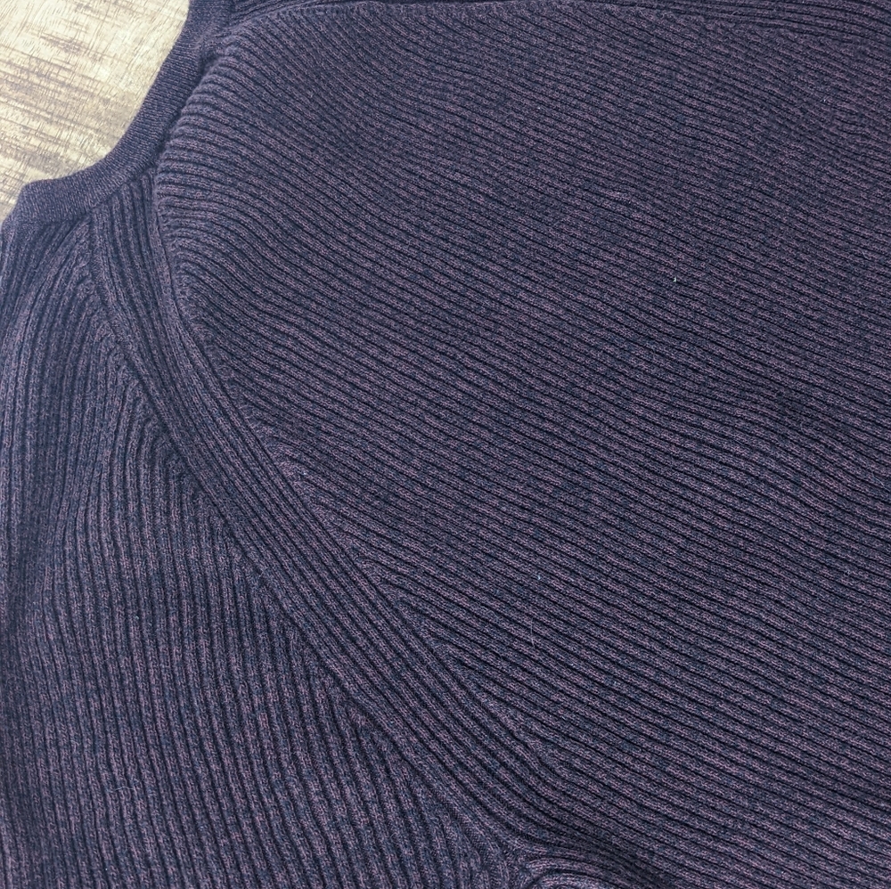 Men's sweater - Picture 2 of 3